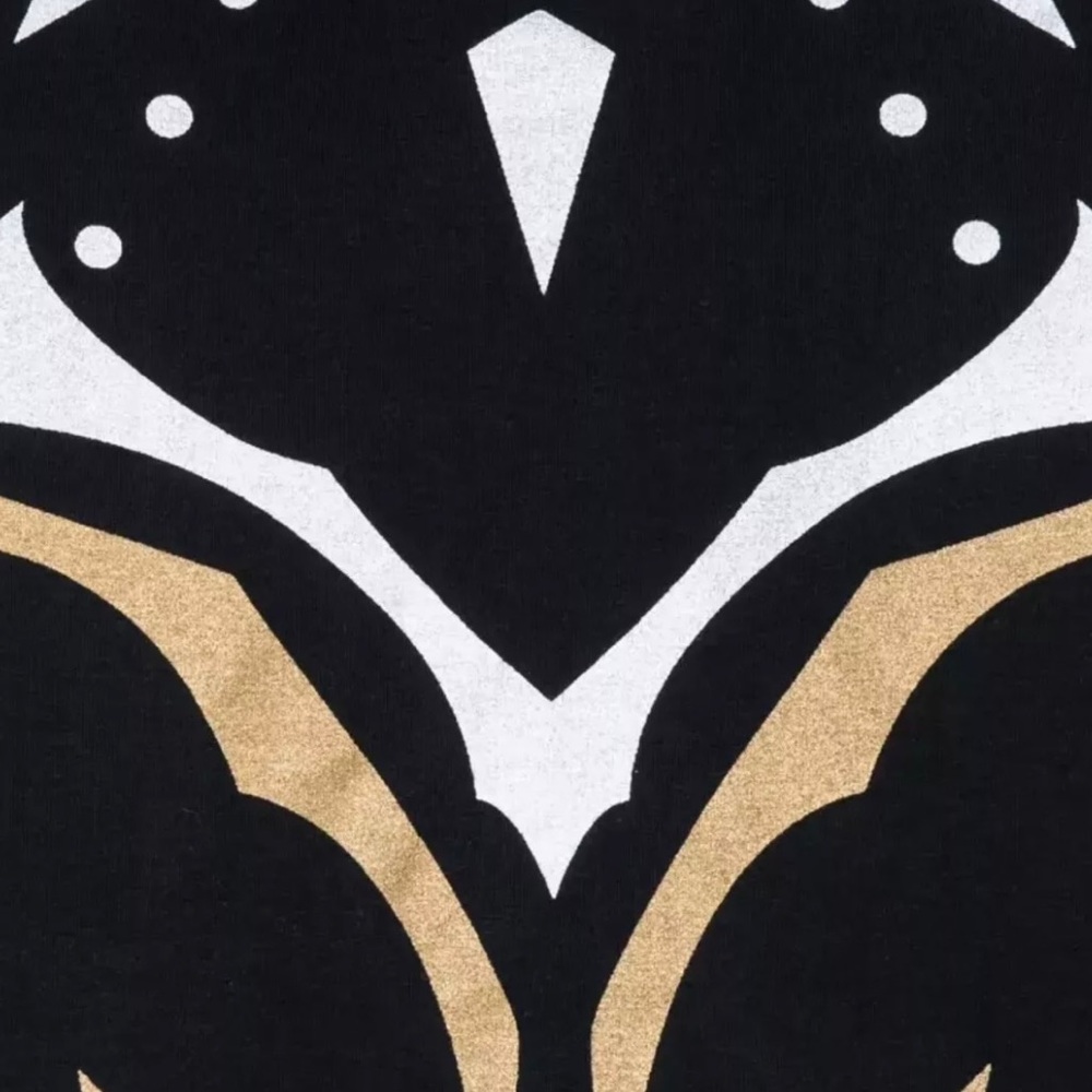 NWT, Women’s Black Panther Shirt Wakanda Forever Disney Parks Shop, Size Small - Picture 2 of 3